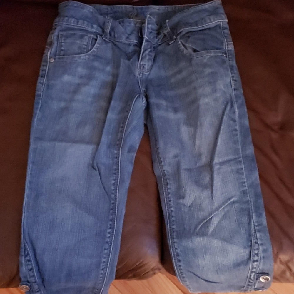 Guess capris